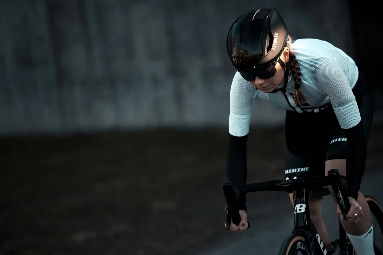 BLIZ Hero Small Smoke W Silver Mirror - Sports Glasses Cycling Glasses | Bike-Discount 7 BLIZ Hero Small Smoke W Silver Mirror - Sports Glasses Cycling Glasses | Bike-Discount - Image 5