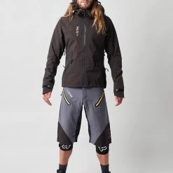 Dirtlej Weathershield Waterproof - MTB Rain Jacket Rain Jackets | Bike-Discount -Bikes Shop Dirtlej Weathershield MTB Regenjacke 20210096 4 1280x1280