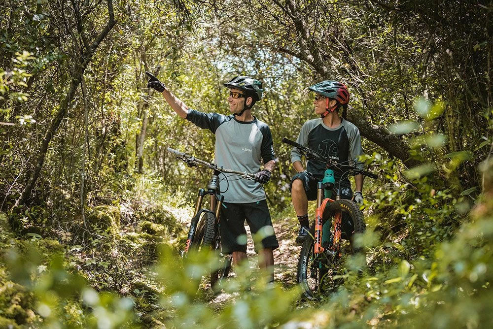 Dirtlej Mountee - Women's MTB Long Sleeve Jersey MTB Jersey Long Sleeve | Bike-Discount 5 Dirtlej Mountee - Women's MTB Long Sleeve Jersey MTB Jersey Long Sleeve | Bike-Discount - Image 3