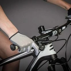 GripGrab Shark Full Finger - Women's MTB Gloves Long Finger | Bike-Discount -Bikes Shop GripGrab Shark 104403025 03guZYtHqPI8TKQ 1280x1280