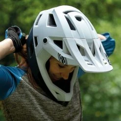 IXS Trigger FF - Fullface Helmet Full Face Helmets | Bike-Discount -Bikes Shop IXS Trigger FF Fullface Helm IX HLT 9010 2 IMG 1 1280x1280