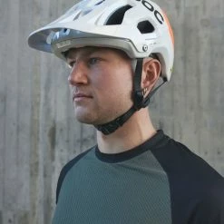 POC Tectal Race MIPS NFC - MTB Helmet MTB Helmets | Bike-Discount -Bikes Shop POC Tectal Race MIPS NFC MTB Helm 10582 8043 Action 1 1280x1280