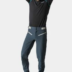 Dirtlej Trailscout Long Flex Black Label - MTB Pants MTB Pants | Bike-Discount 12 Dirtlej Trailscout Long Flex Black Label - MTB Pants MTB Pants | Bike-Discount -Bikes Shop dirtlej Trailscout long flex black label MTB Hose 20220126 5 1280x1280